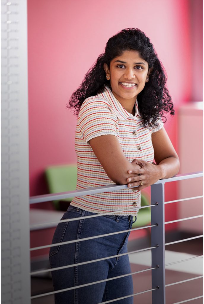 Portrait of Janani Sridar