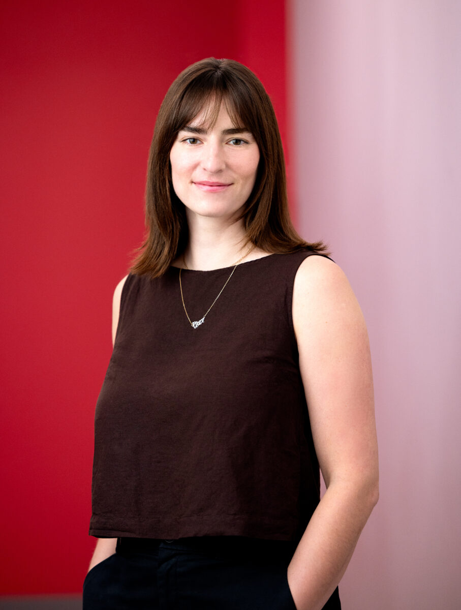 Portrait of Claire Gizowski